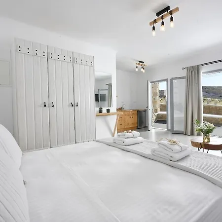 Granite Village Mykonos Aparthotel *