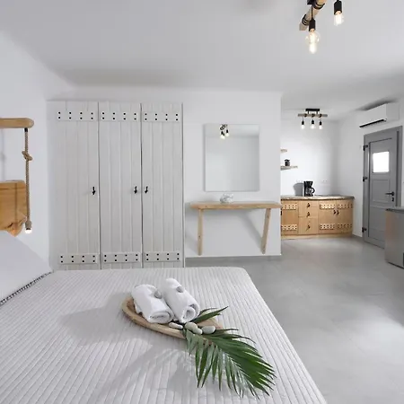Granite Village Mykonos *