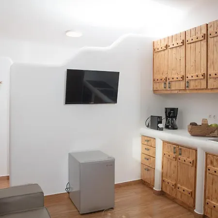 מלון דירות Granite Village Mykonos *