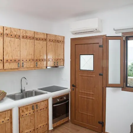 מלון דירות Granite Village Mykonos *